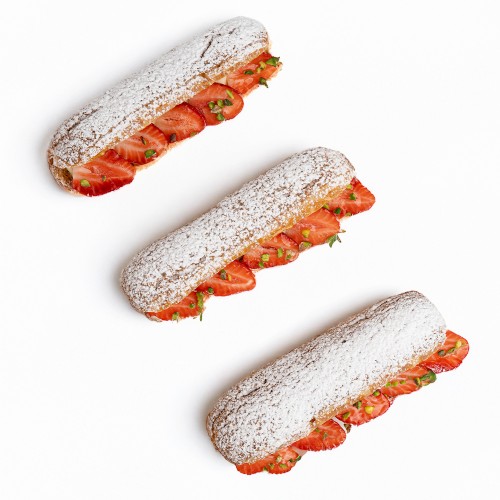 Çilekli Eclair
